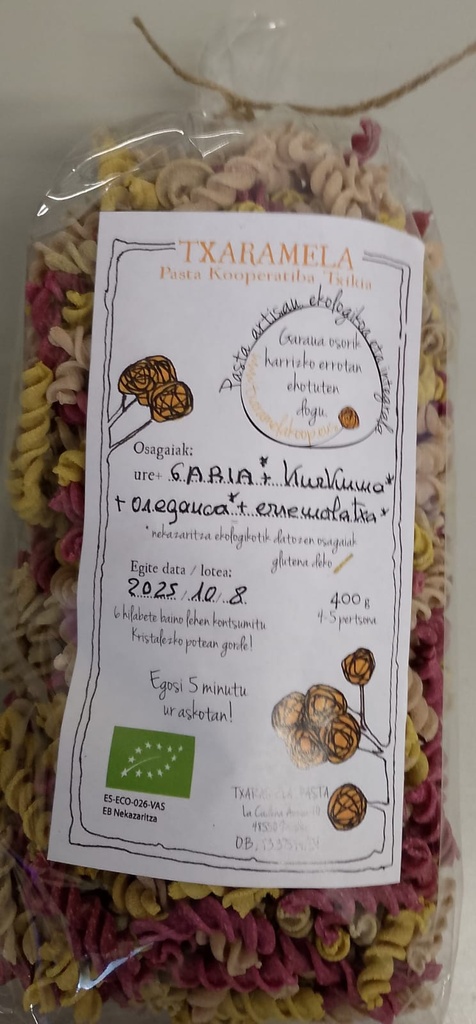 ESPIRALES DE TRIGO CON CÚRCUMA, ORÉGANO Y REMOLACHA Txaramela Pasta (400 gr)